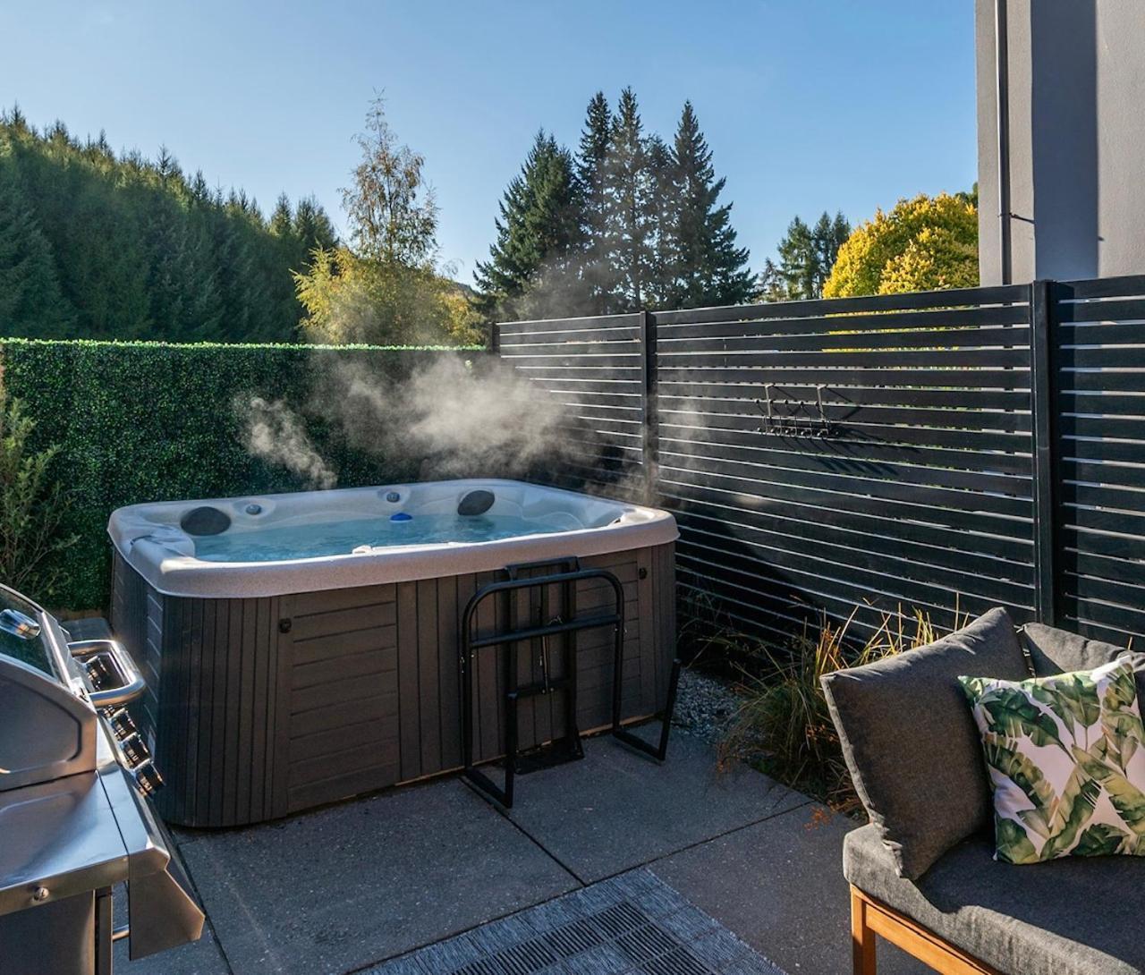Lusso - Unwind In Luxury And Relax In The Hot Tub * Queenstown